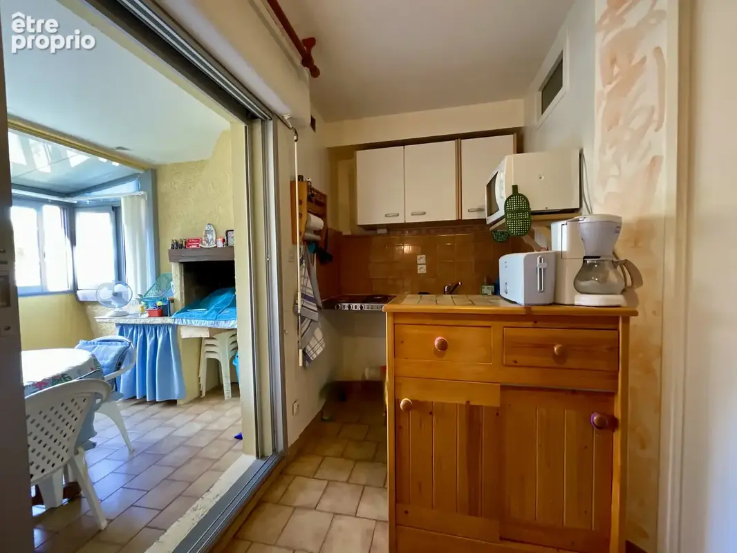 Studio avec loggia et place de parking - photo 3