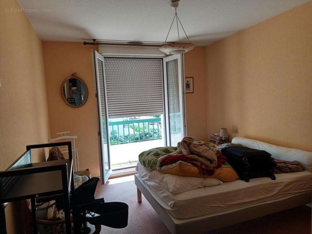 Appartement très lumineux situé dans un secteur calme avec toutes commodités - photo 6