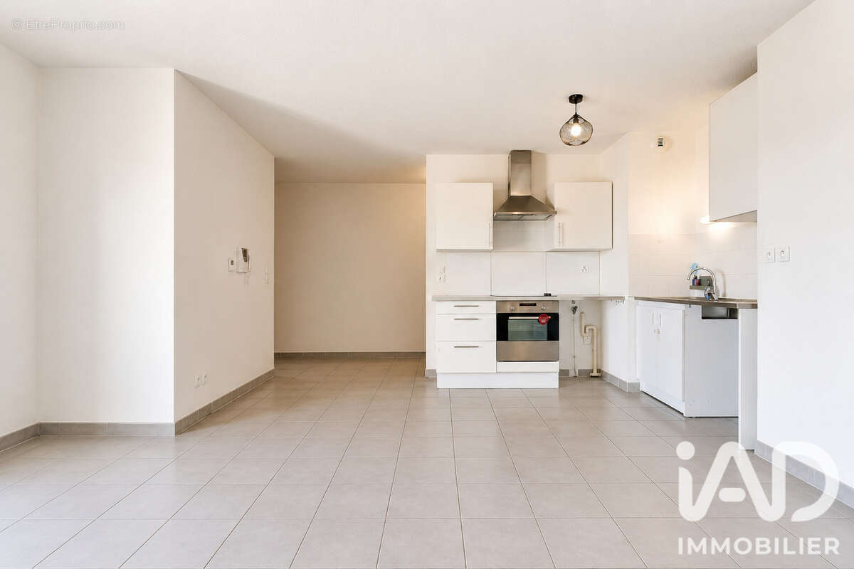 Photo 8 - Appartement à MARSEILLE-13E