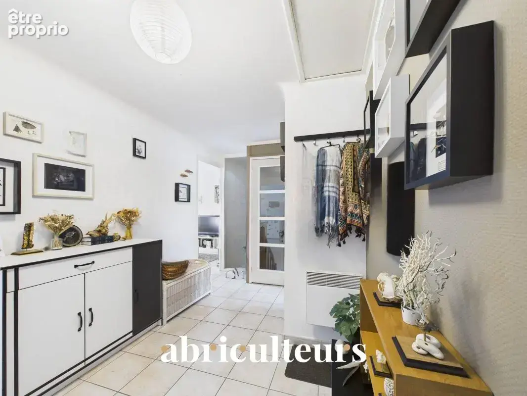 Appartement T3 de 90 m² — Entrée indépendante et zéro charge Pont-Saint-Martin (44860) - photo 2
