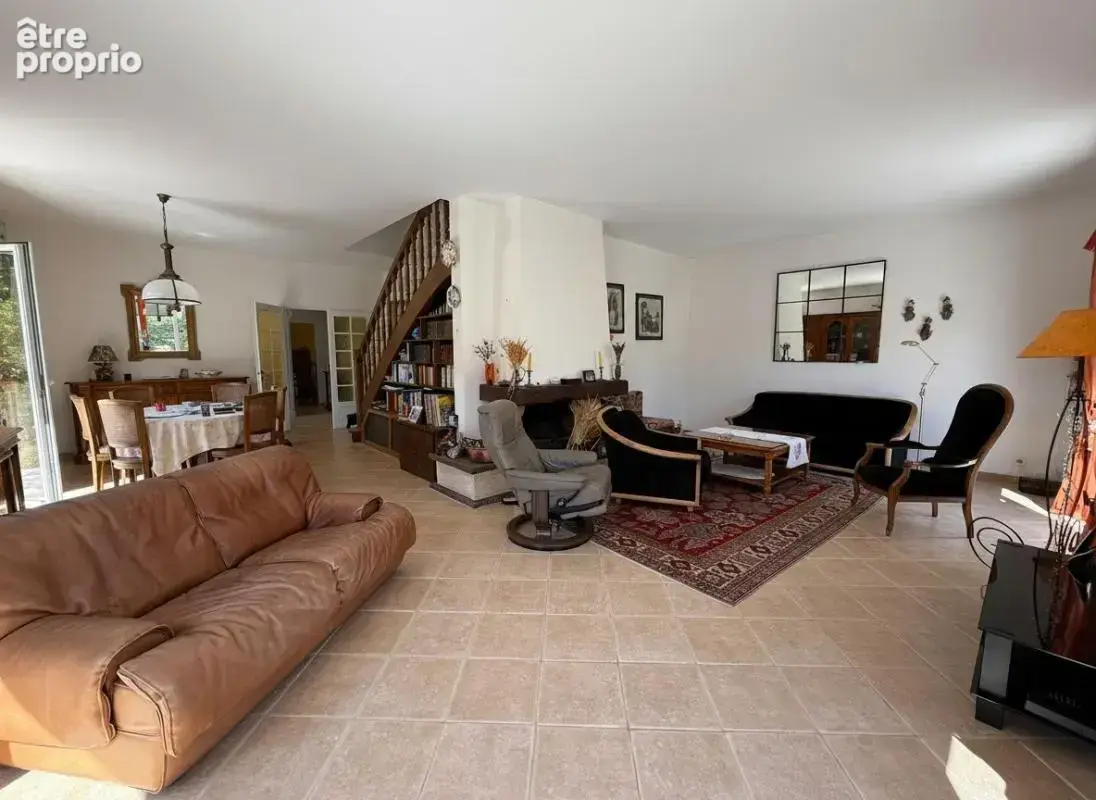 Exclusivité ORPI : Maison familiale de 194 m² – À deux pas de toutes les écoles – Compiègne - photo 3