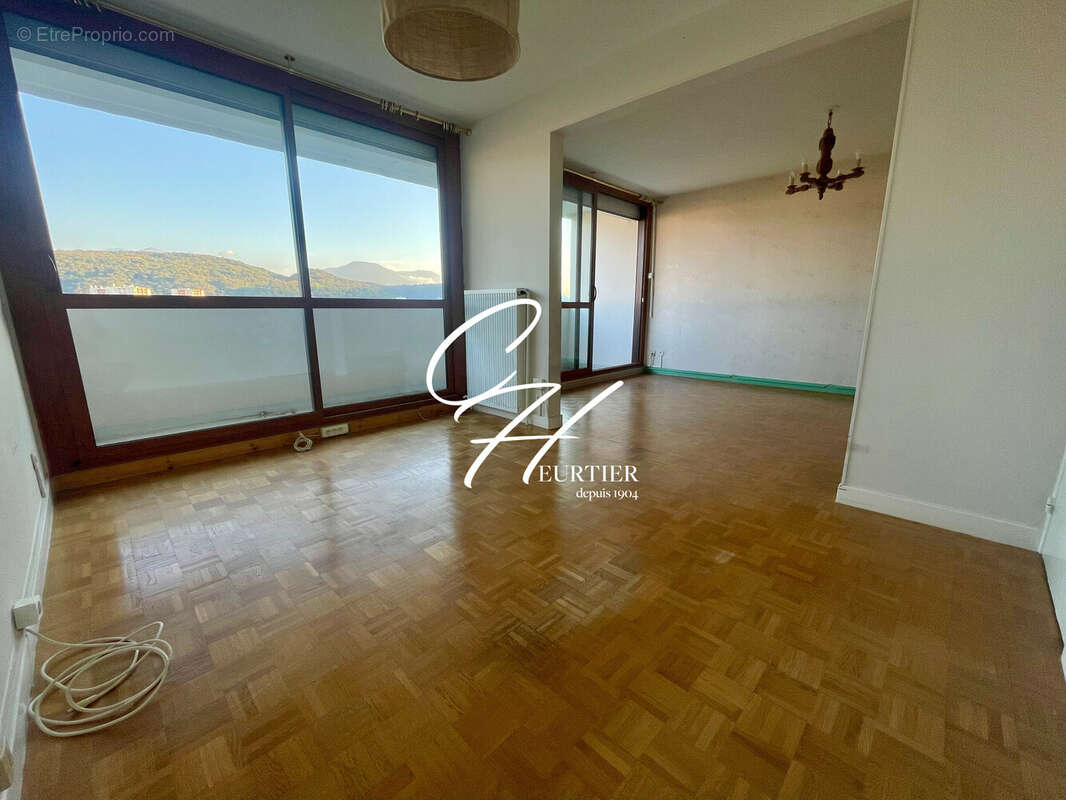 Appartement à ECHIROLLES