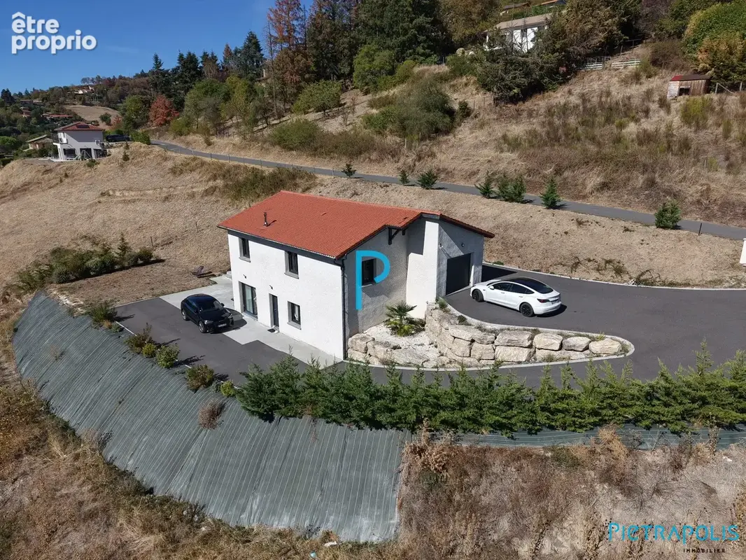 Maison 6 pièces 138 m² à vendre à Pontcharra-Sur-Turdine (69490) - photo 1