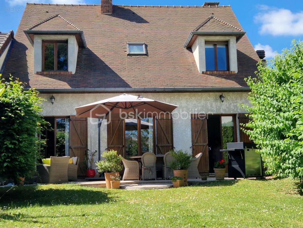 Maison à PONTAULT-COMBAULT