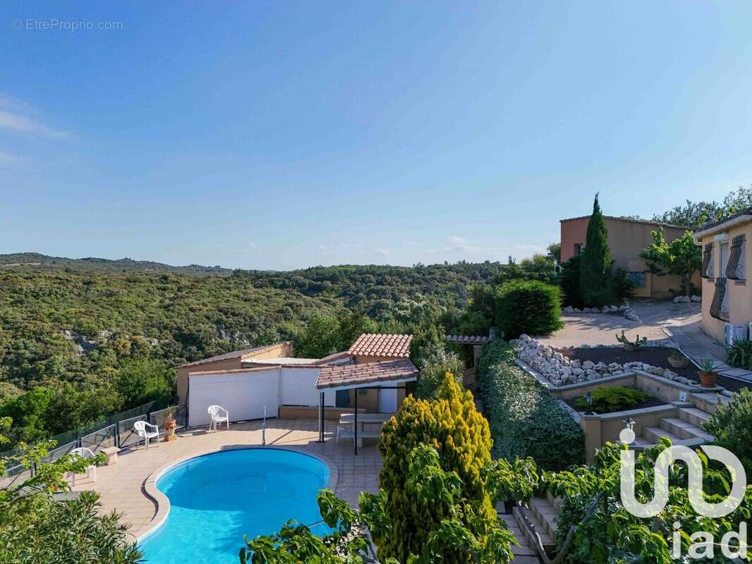 Photo 2 - Maison à ROCHEFORT-DU-GARD