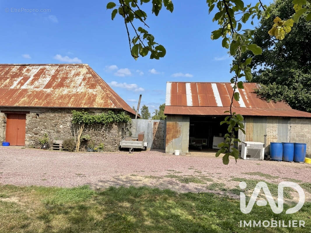 Maison 90 m² à La Barre-De-Semilly  - photo 4