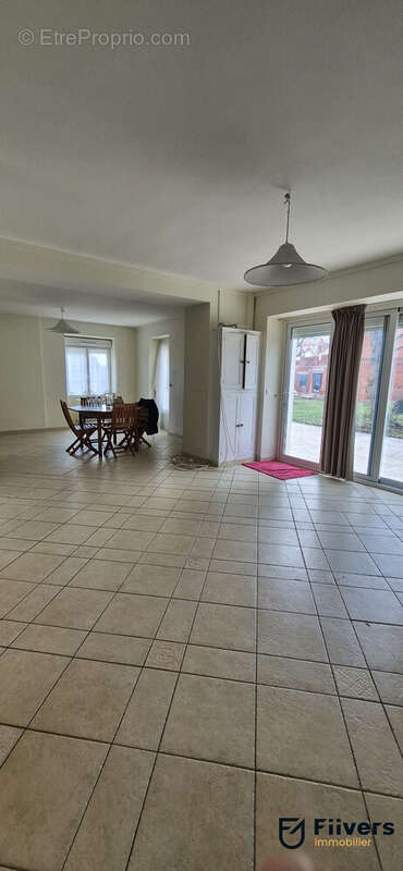 Maison à SAINT-PIERRE-DU-PERRAY