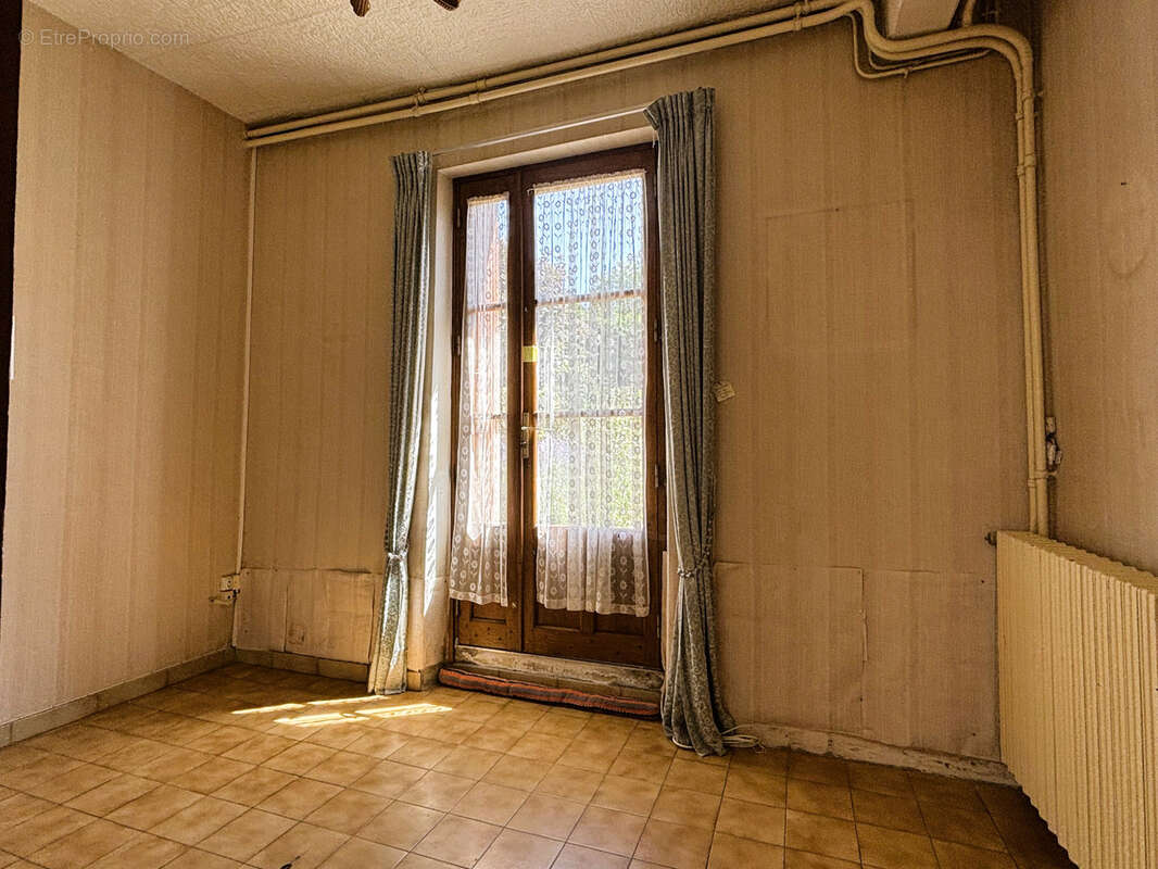 Maison 80 m² à Courtenay  - photo 7