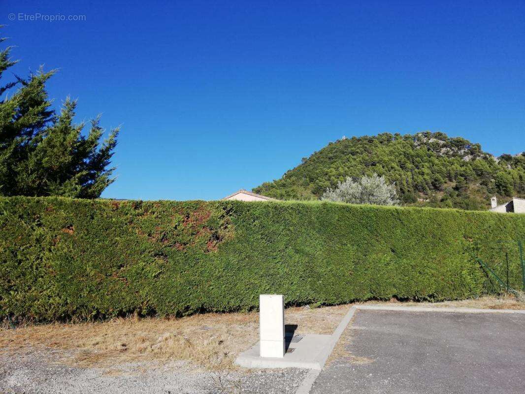 Terrain à BUIS-LES-BARONNIES