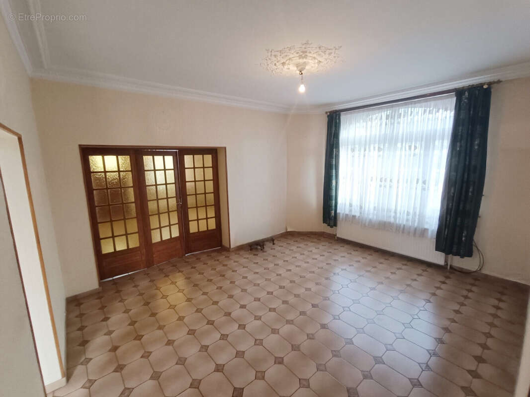 Maison de maître, plain-pied, 5 chambres - photo 7