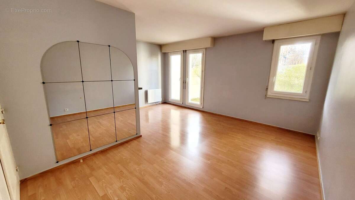 Appartement à VIRY-CHATILLON