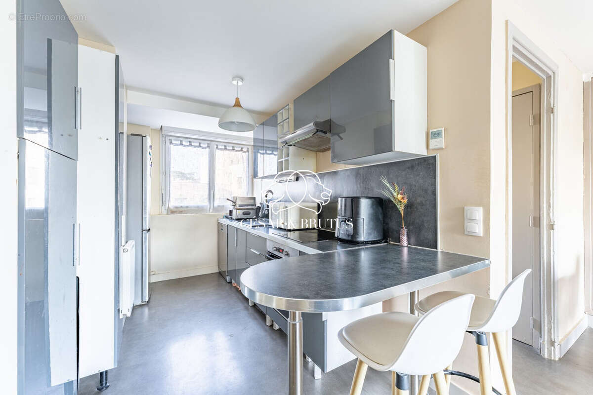 Appartement à LYON-8E