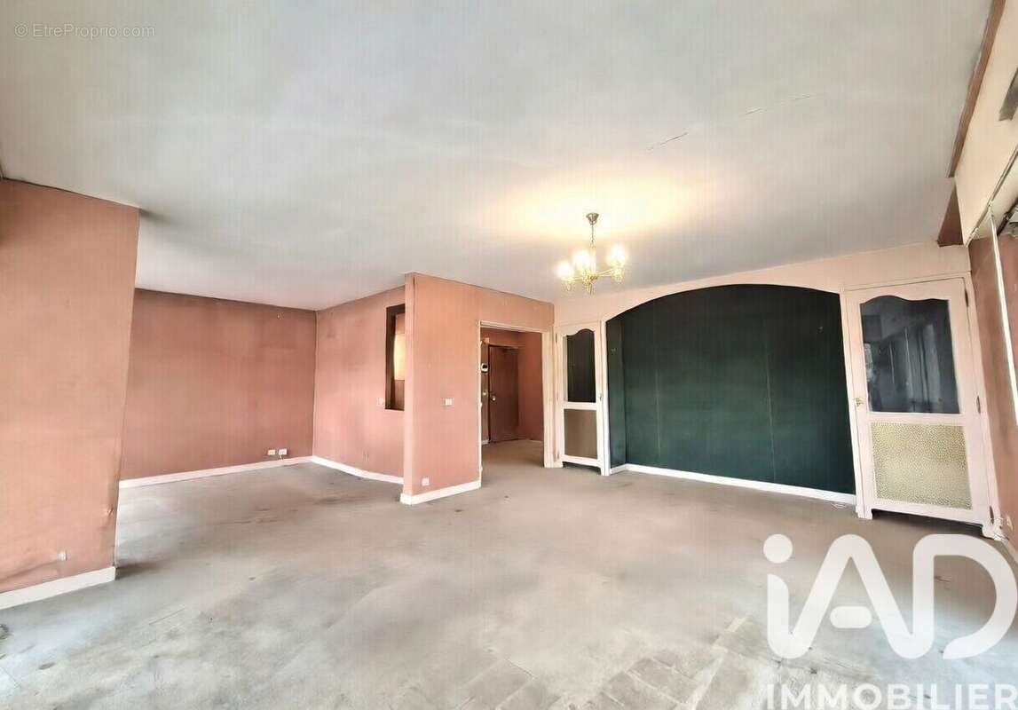Photo 6 - Appartement à CHARLEVILLE-MEZIERES
