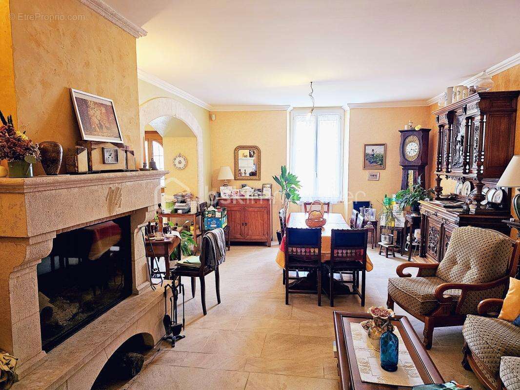 Maison à NANCRAY-SUR-RIMARDE