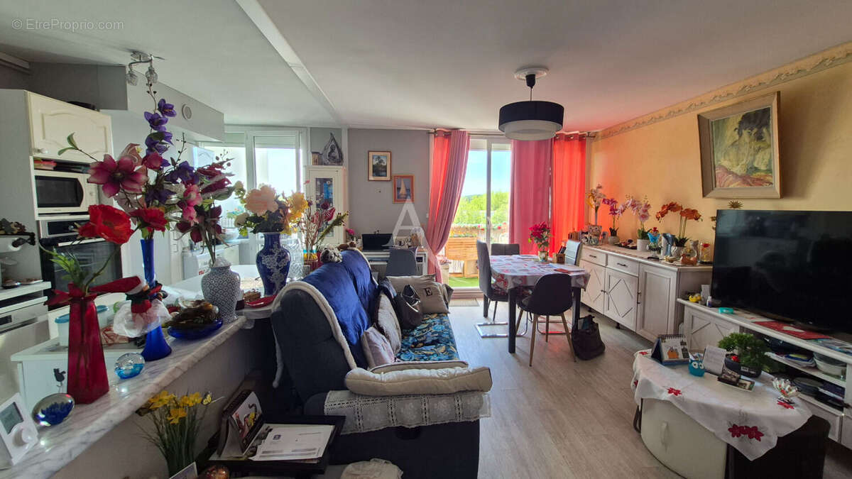 Appartement à SAINTES