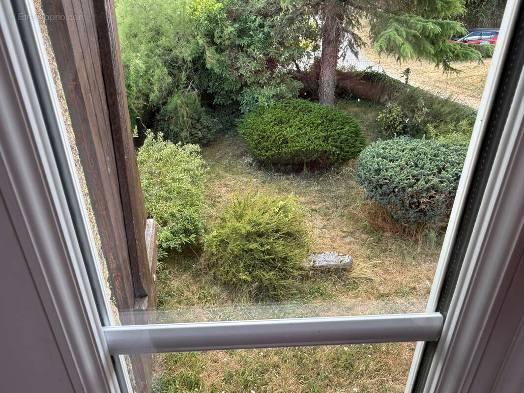 Auv 1224 : Maison en pierres, garage, vue superbe, 822m2 - photo 14