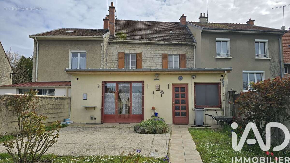 Photo 2 - Maison à VITRY-LE-FRANCOIS
