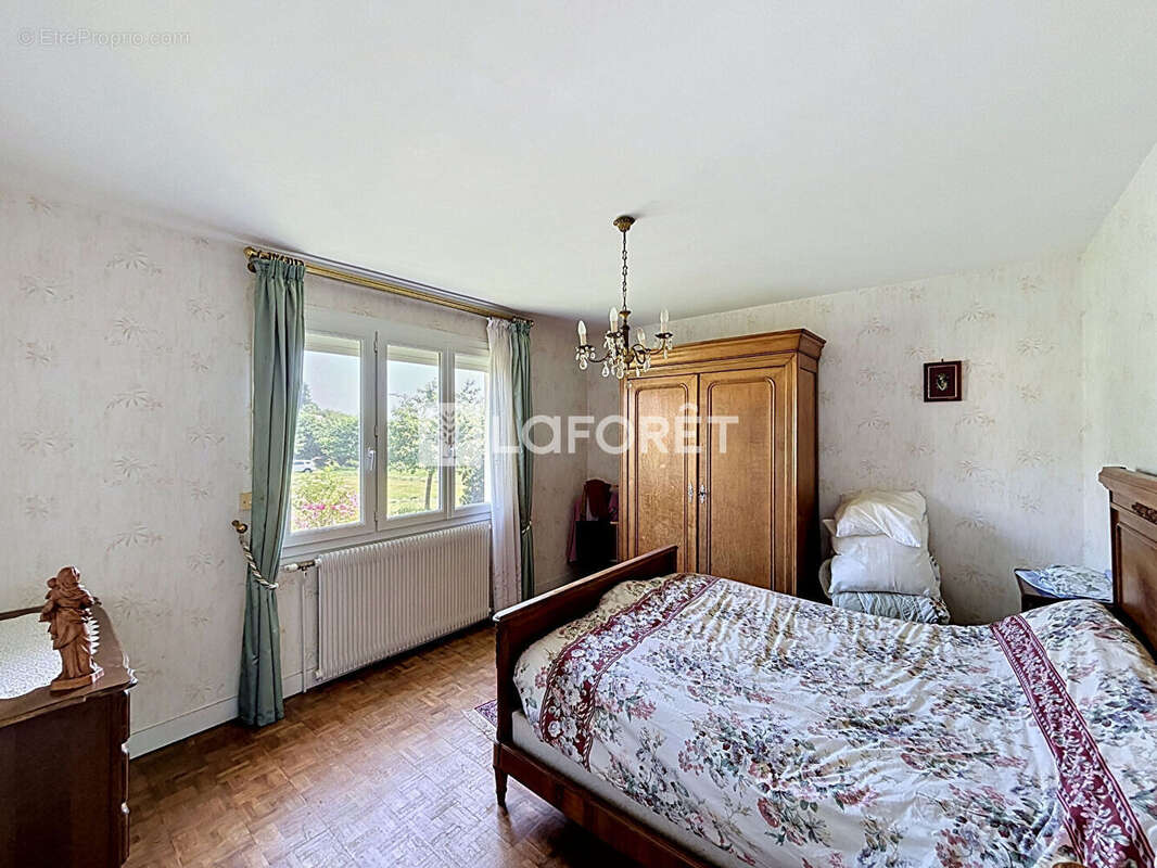 Maison à BELLOU-EN-HOULME