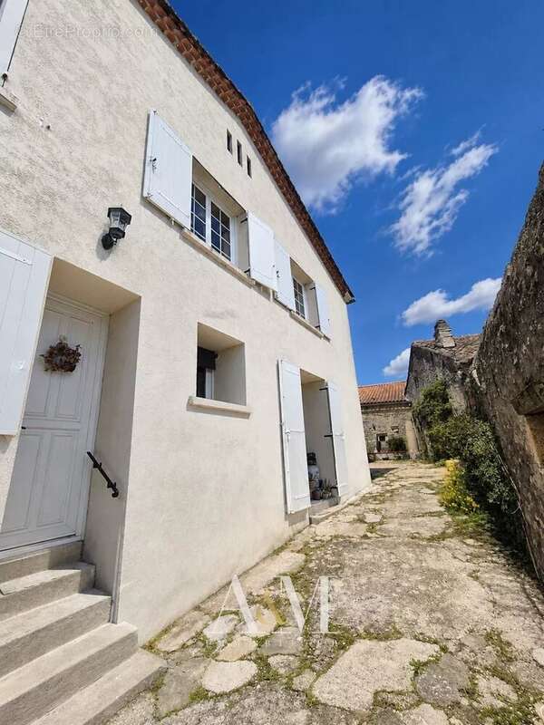 Maison à GARAT