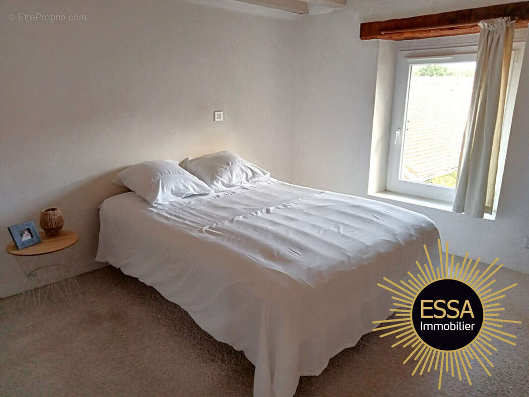 Maison à FEUCHEROLLES