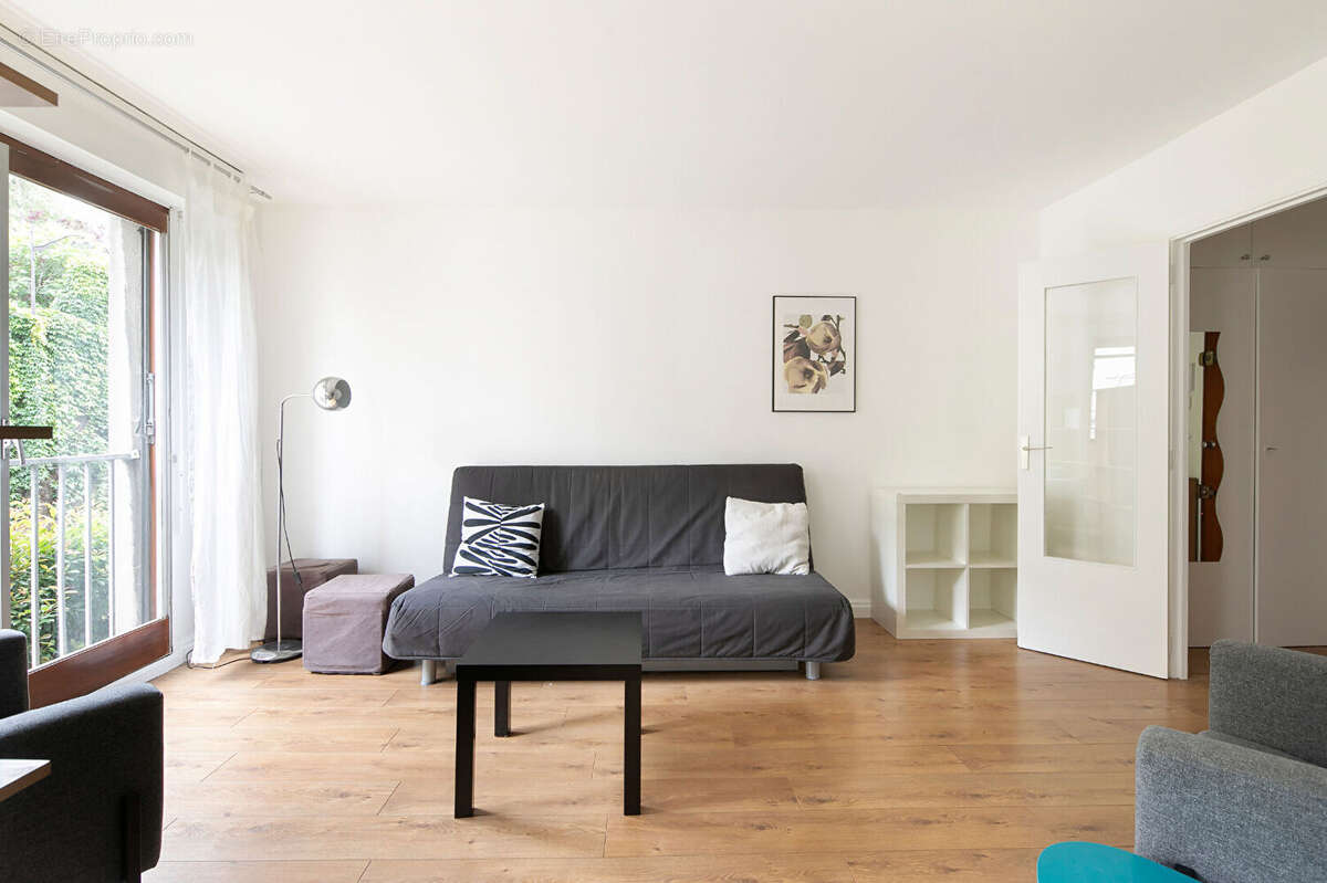 Appartement à PARIS-11E