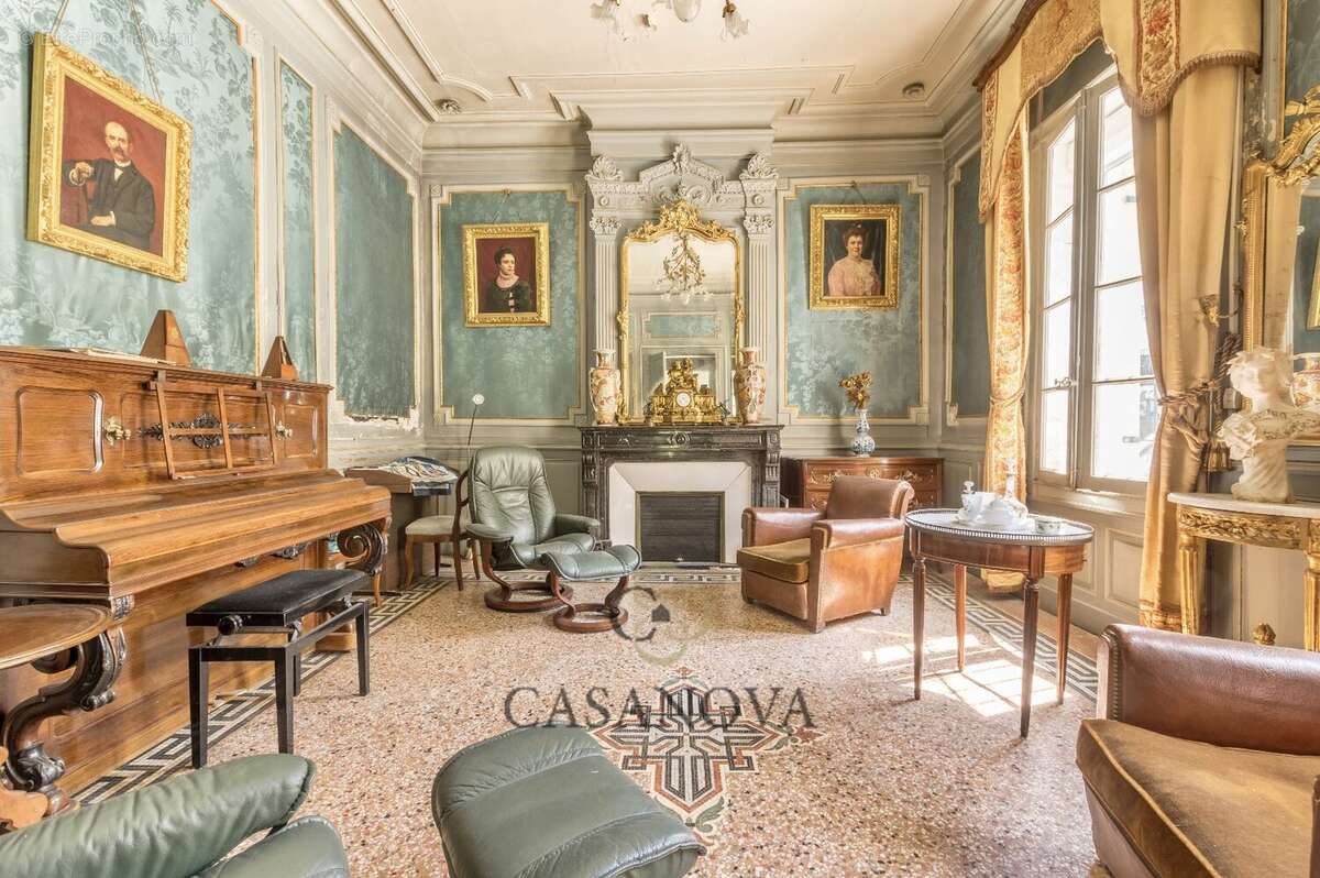 Maison à MAUGUIO