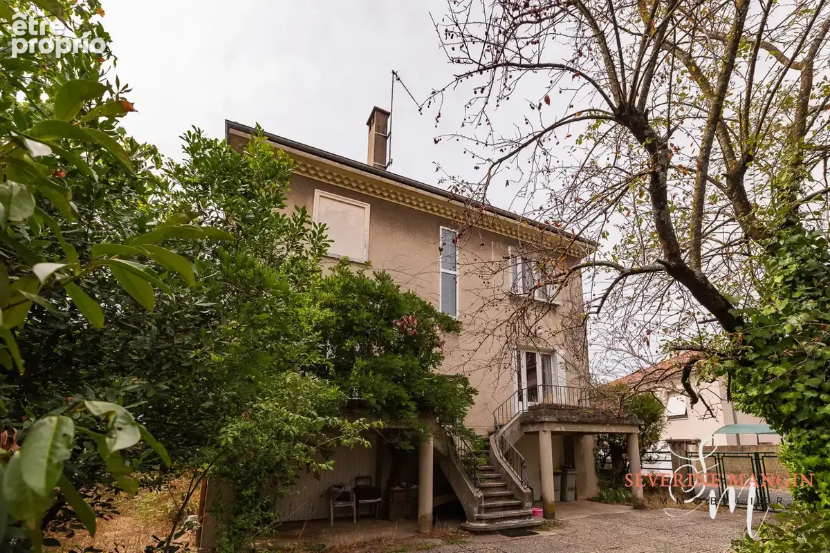 Maison 6 pièces 138 m² à vendre à Romans-Sur-Isere (26100) - photo 2