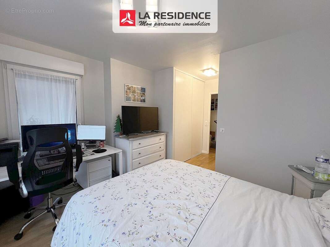 Appartement 97 m² à Velizy-Villacoublay  - photo 7