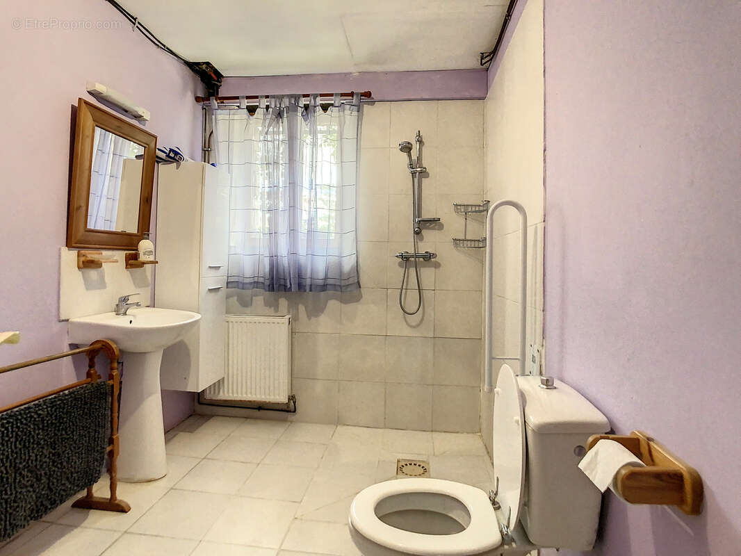 Maison à SAINT-MARTIN-DES-BESACES