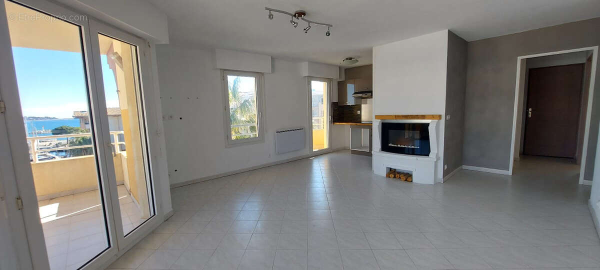 Appartement à FREJUS