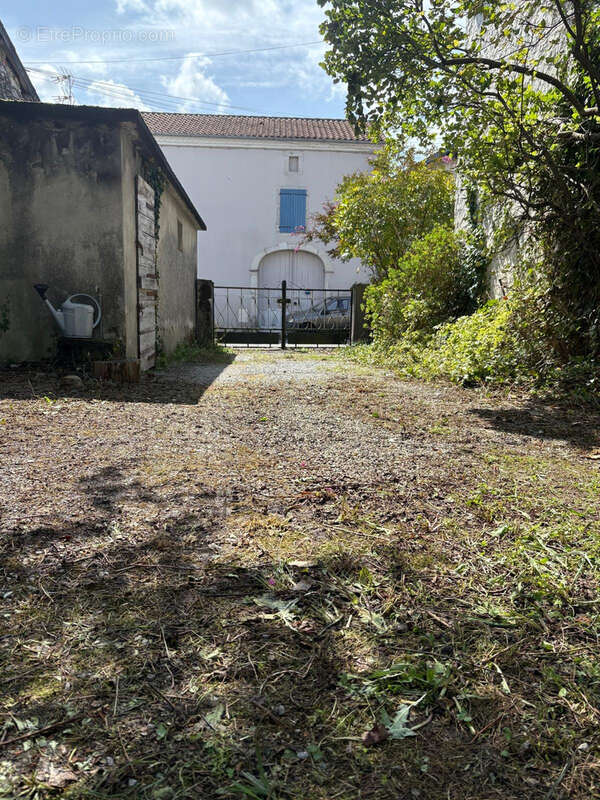 Maison à BELLOCQ