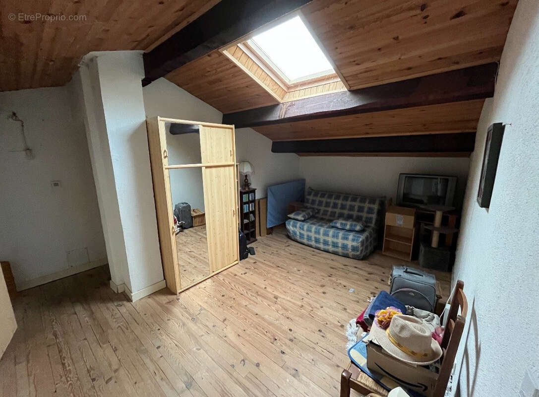 Maison à SAINT-MARTIN-DE-VALAMAS