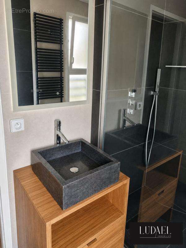 MIONS - Élégante maison familiale avec piscine Mions - photo 11