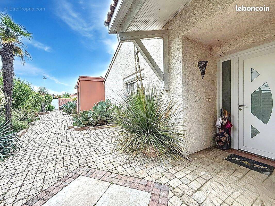 Maison à CASTELGINEST