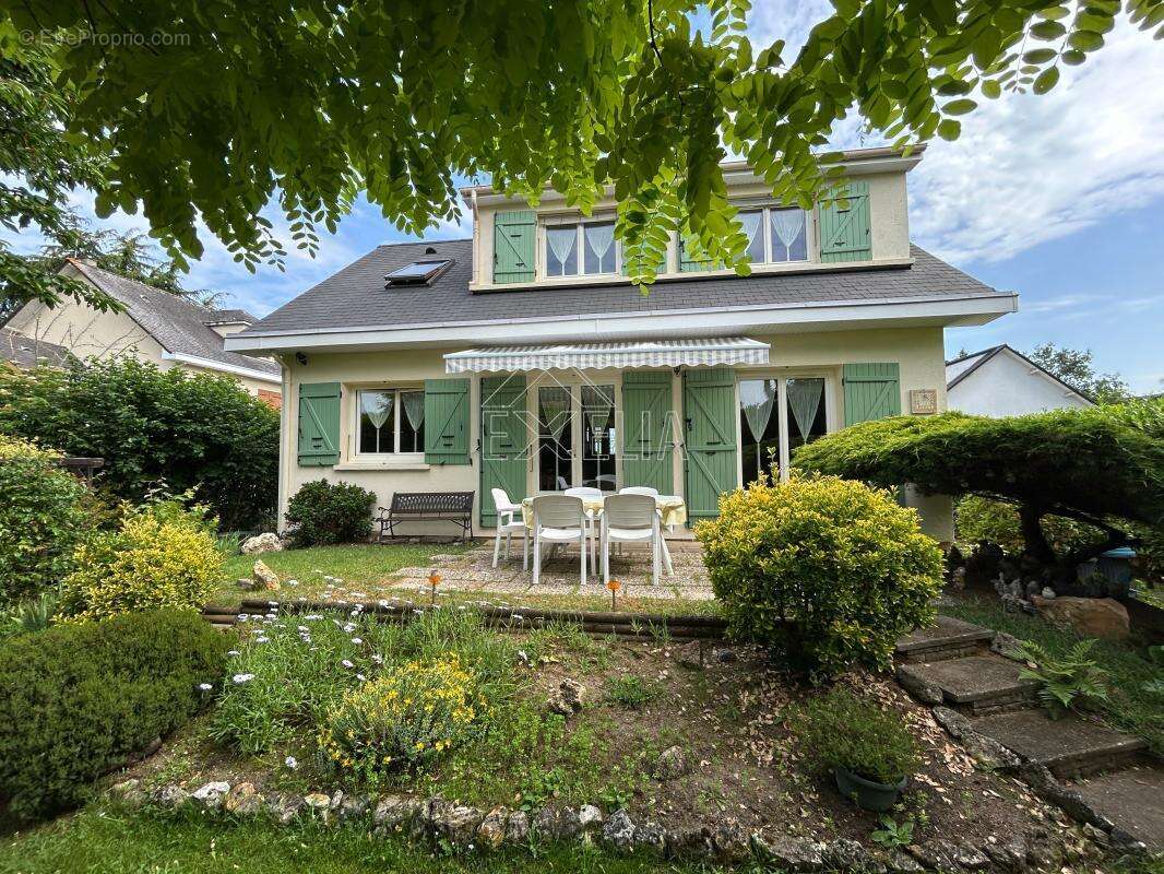 Maison à ROSNY-SUR-SEINE