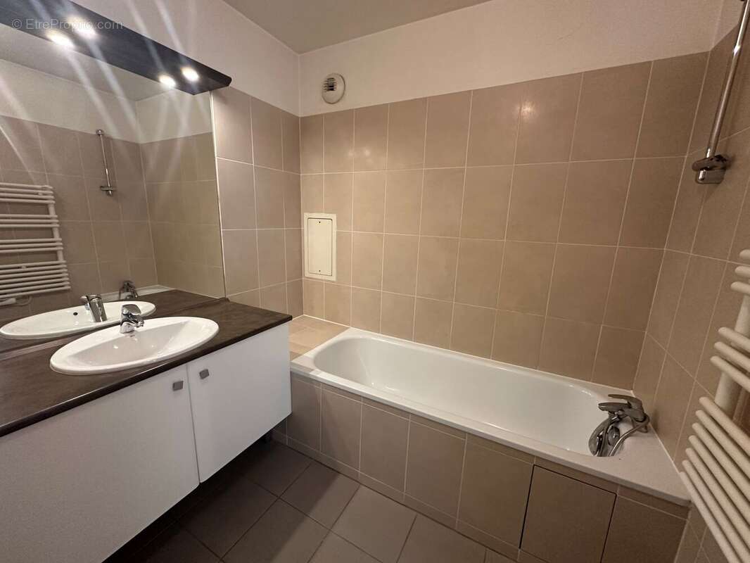 Appartement à ASNIERES-SUR-SEINE