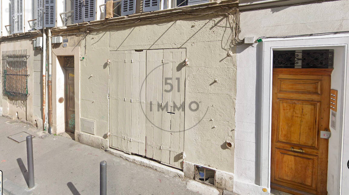 Appartement à MARSEILLE-5E