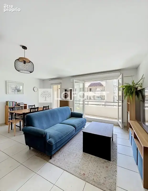 T3 de 65 m² - terrasse - double garage - Calme - Rouet Marseille 8e - photo 4