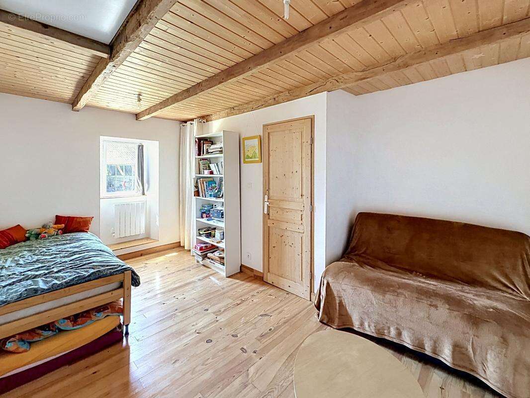 Maison 75 m² à Ploudiry  - photo 7