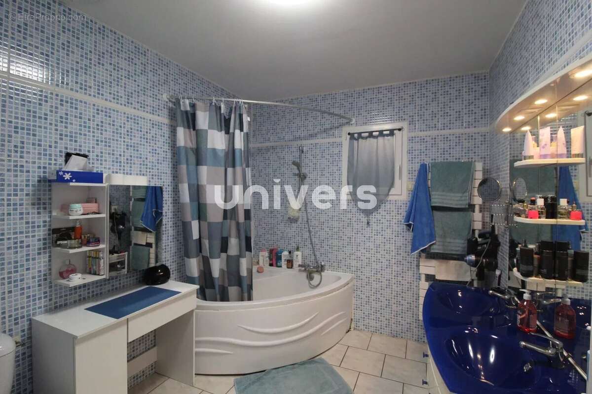 Maison à ETOILE-SUR-RHONE