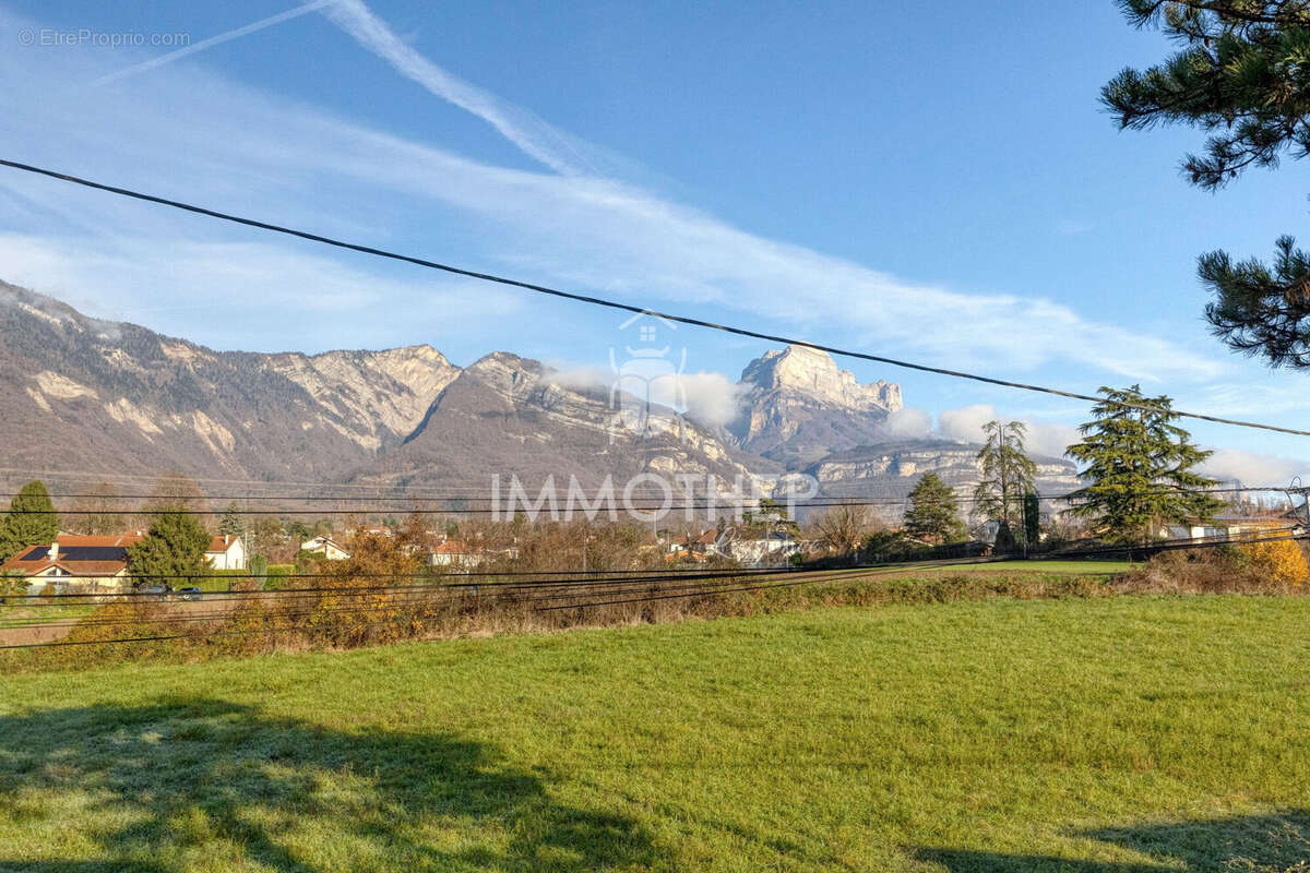 Appartement 70 m² à Saint-Nazaire-Les-Eymes  - photo 3