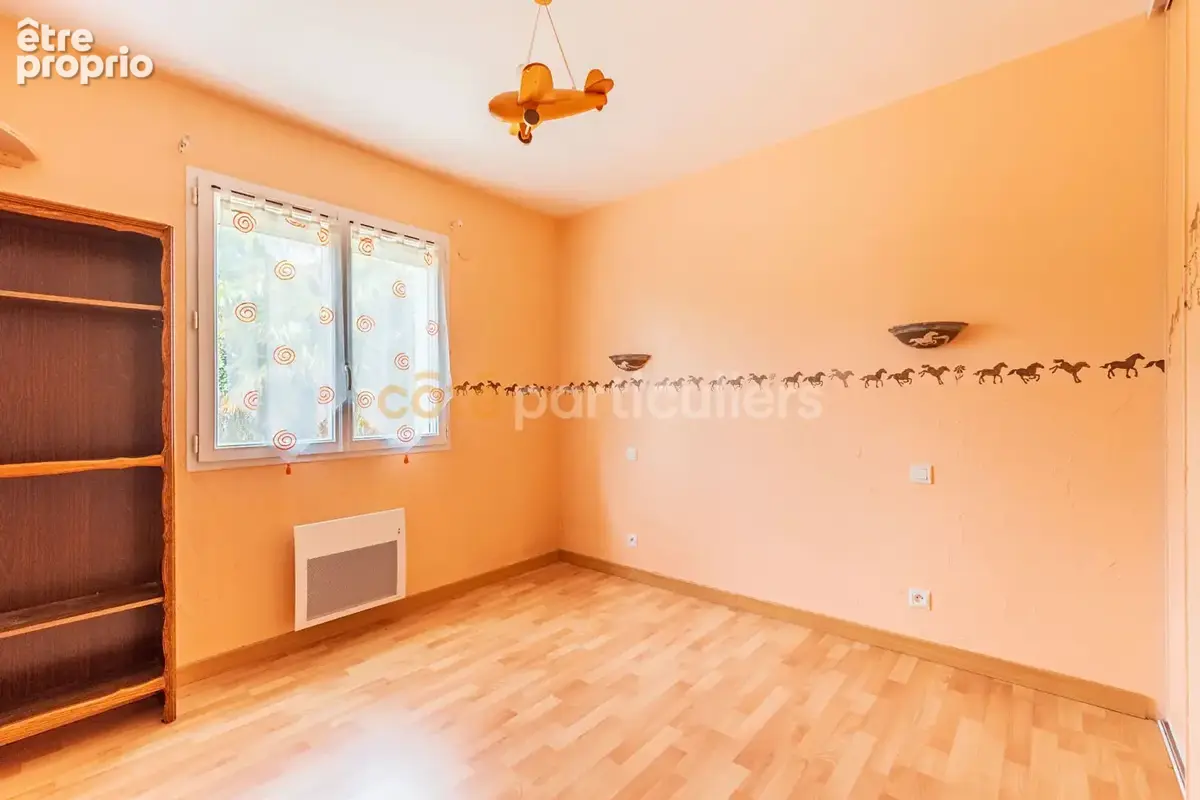 Venansault -- centre bourg -- maison -- 3 chambres -- 1 bureau -- 103 m2 -- jardin -- garage -- dependances - photo 8