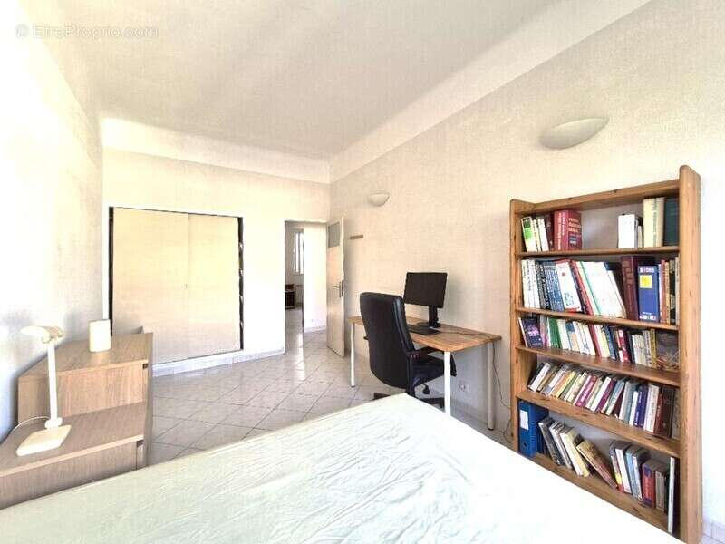 Appartement à MARSEILLE-10E