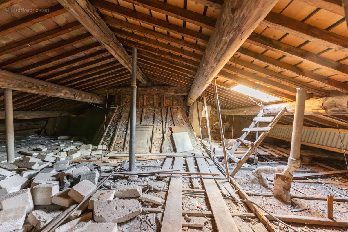 Appartement à MARSEILLE-6E