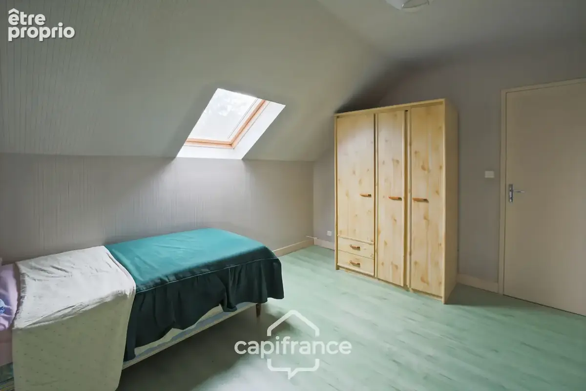 Maison sur sous-sol complet, 4 chambres avec grand garage et terrain clos à Domblans (39) - photo 16