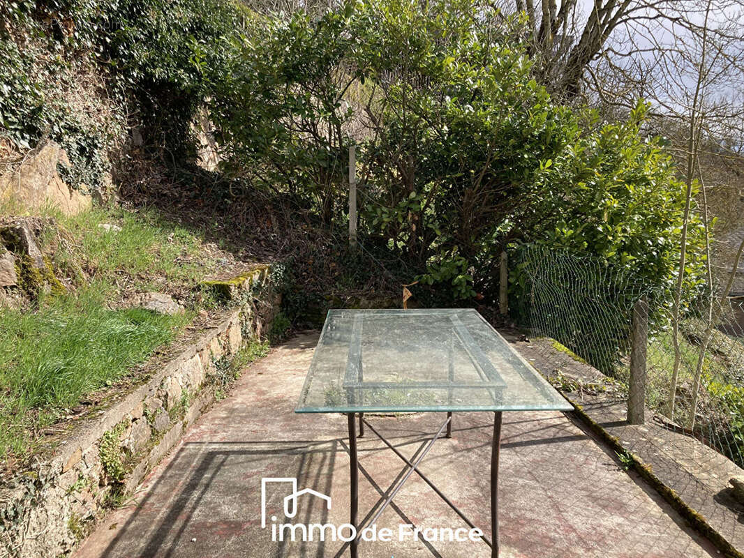 Maison à LE MONASTERE