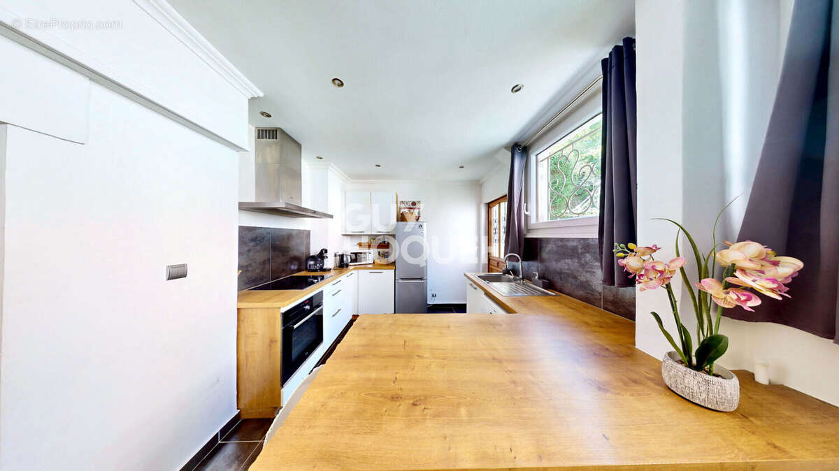 Appartement à SEVRIER