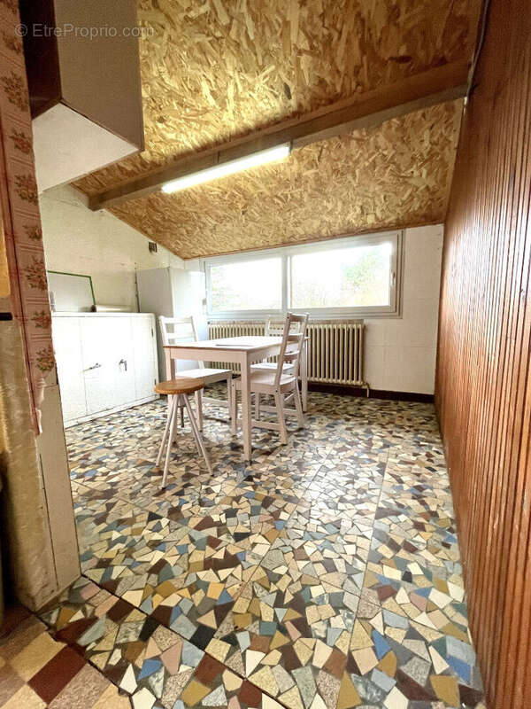 Maison à BETZ-LE-CHATEAU