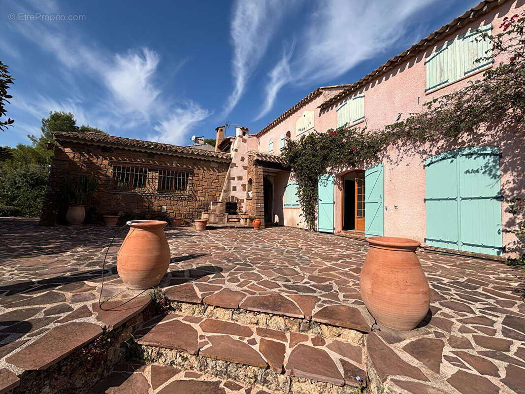 Maison à SAINT-RAPHAEL