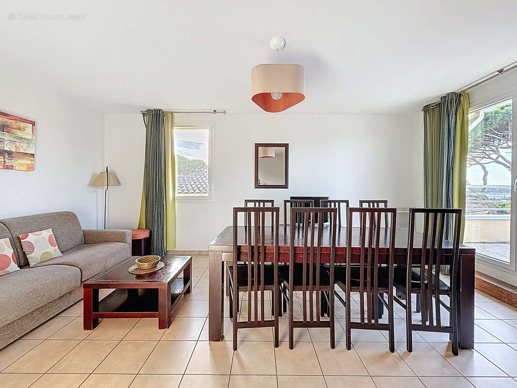 Appartement à SIX-FOURS-LES-PLAGES